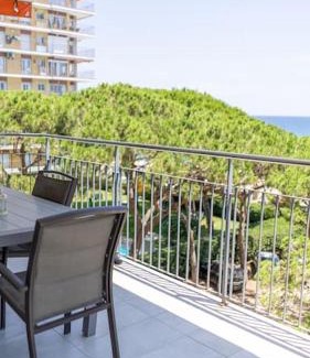 Blanes Apartment | SeaHomes Vacations - Seafront Apt in Blanes with PKG