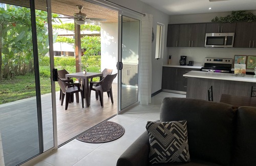 Barrio Los Faroles Condo | Seahorse Beach House 4 bedroom Ciudad Del Mar