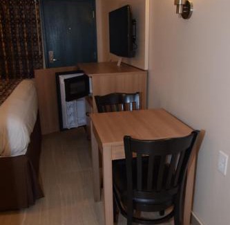 Wildwood Hotel | Seahorse Inn