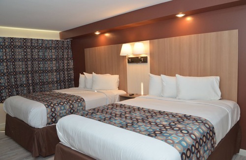 Wildwood Hotel | Seahorse Inn