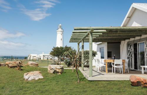 Cape Saint Francis Hotel | Seal Point Lighthouse