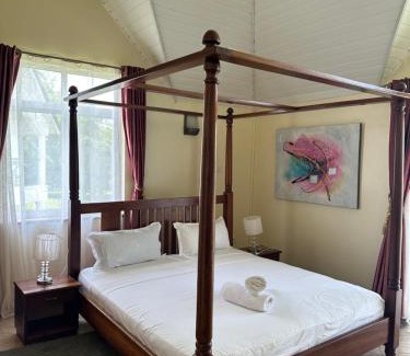 Galu Beach Villa | Sealavie Blue Water