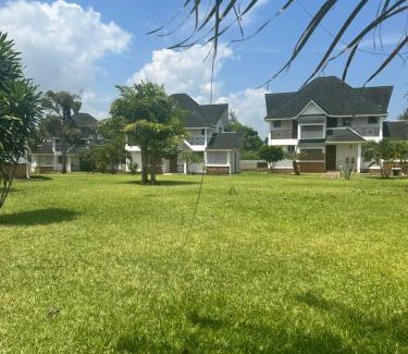 Galu Beach Villa | Sealavie Blue Water
