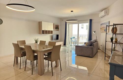 Bugibba Apartment | SeaLine