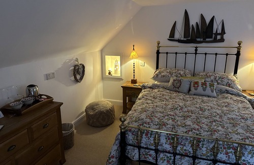 Kinmylies Bed & Breakfast | Sealladh Sona