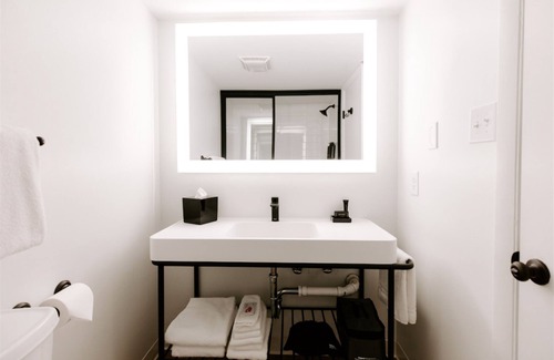 Midtown Ocean City Hotel | SeaLoft Oceanfront Hotel