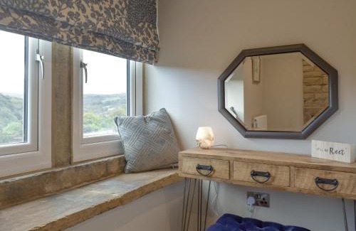 Ripponden House | Seamstress Cottage