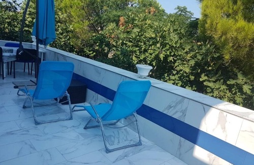 Vir House | SeaPalace SeaView LoungeResort with hydro hot tube