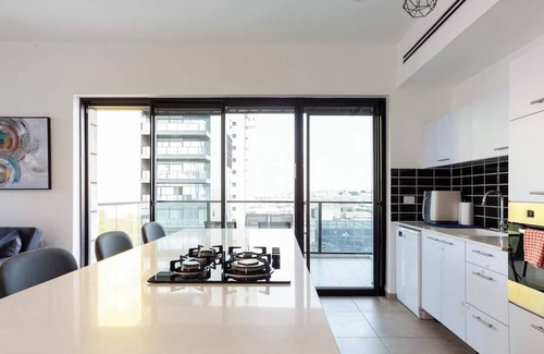 Bat Yam Apartment | SeaPark Luxury Apartments