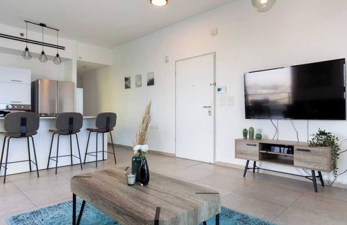 Bat Yam Apartment | SeaPark Luxury Apartments