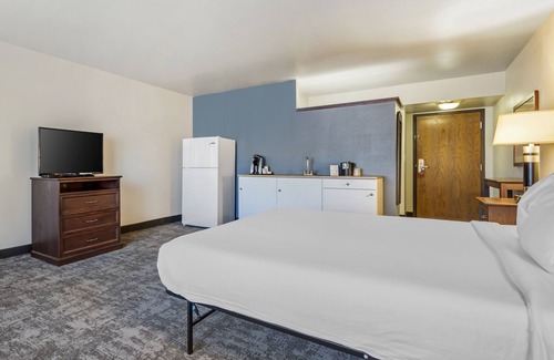 Lewiston Hotel | Seaport Inn and Suites