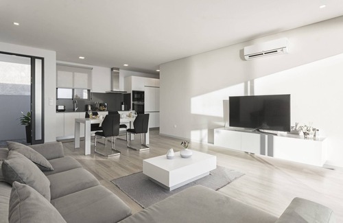 Arco da Calheta Cottage | Searenity Vacations Home II by An Island Apart