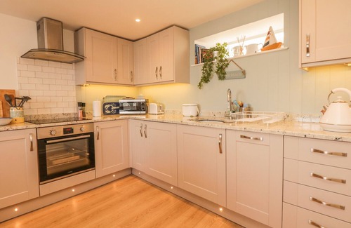 Exmouth Cottage | SEARLES, pet friendly, luxury holiday cottage in Lympstone