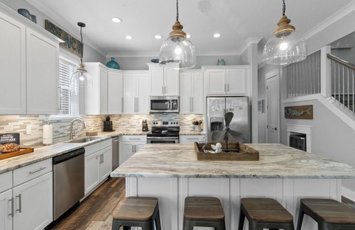 Emerald Waters Village House | Seas & Greetings - Dog Friendly, Luxury Beach Home, 2 Pools, 5 Bedroom 4.5 Bath