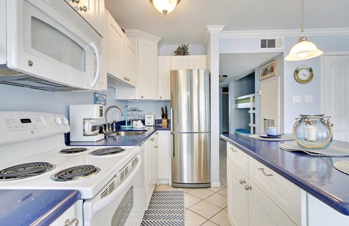 Galveston Condo | Seascape 1120 Studio Bedroom Condo by RedAwning