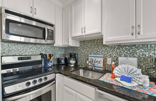 Galveston Condo | Seascape 1215 Studio Bedroom Condo by RedAwning