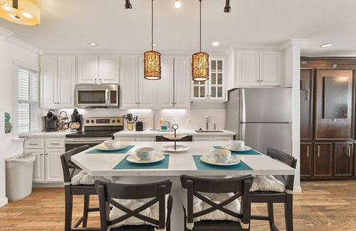 Galveston Condo | Seascape 1309 2 Bedroom Condo by RedAwning