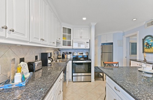 Galveston Condo | Seascape 2211 2 Bedroom Condo by RedAwning