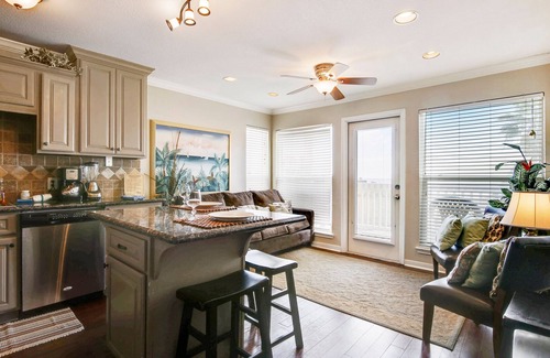 Galveston Condo | Seascape 2221 1 Bedroom Condo by RedAwning