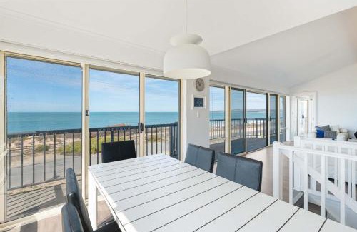 Port Elliot House | Seascape at Boomer 2 Ocean Rd Port Elliot - No Linen Included