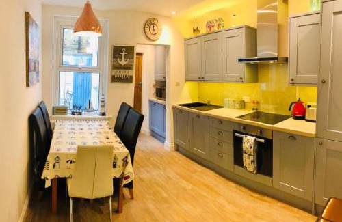 Ventnor House | Seascape Cottage, Ventnor