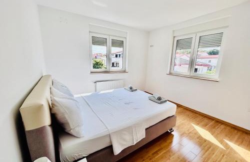 Pjescana Uvala Apartment | SeaScape Deluxe Residence