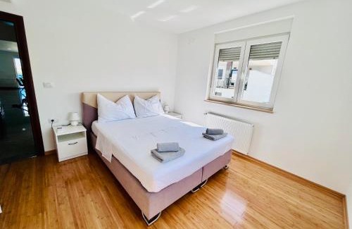 Pjescana Uvala Apartment | SeaScape Deluxe Residence