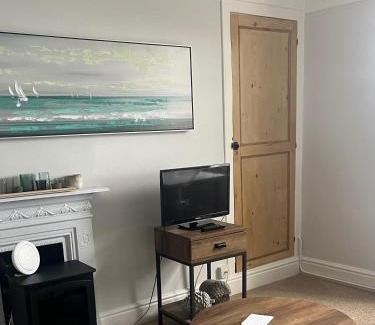 Lynton Apartment | Seascape