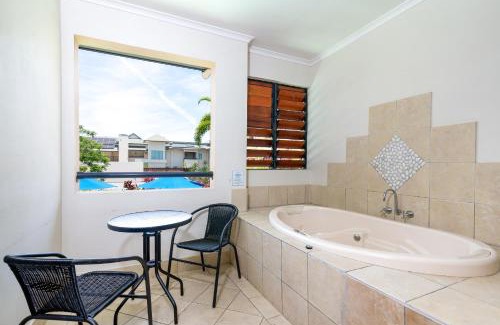 Port Douglas Apartment | Seascape Holidays at Heritage Resort