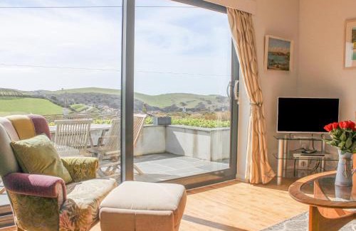 Hope-Cove House | Seascape Hope Cove