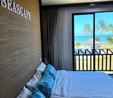 Karambunai Apartment | Seascape Karambunai Home - Amazing sea front view!