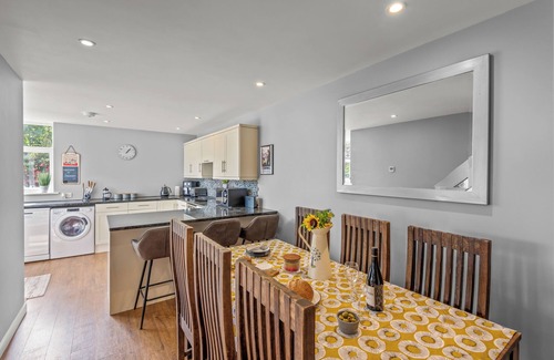 Cremyll Cottage | SEASCAPE, pet friendly, with a garden in Kingsand