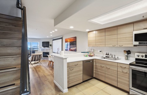 Rio del Mar Villa | Seascape Resort 2B Luxury Oceanview Villa, Steps From The Beach, 5 min to golf