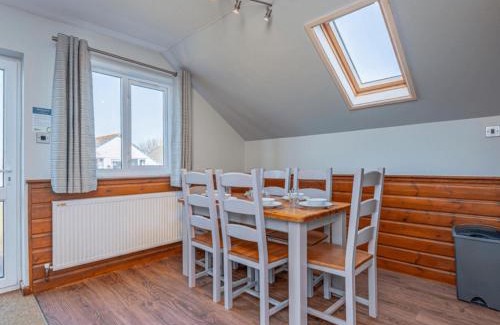 Woolacombe Villa | Seascape Villa 2 at Golden Coast Leisure Park F