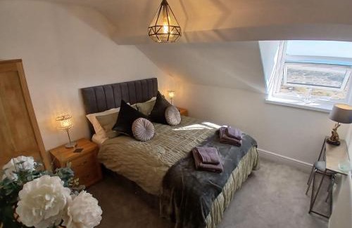 Barmouth Apartment | Seashell Apartment