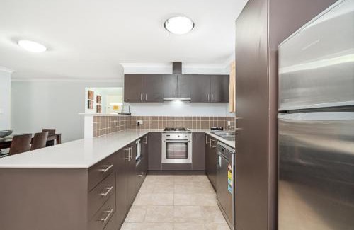 Broadwater House | Seashell Cottage Relaxing Cape View Getaway