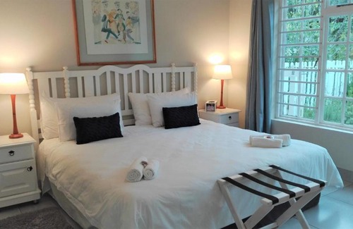 Westcliff Apartment | Seashell Cottage