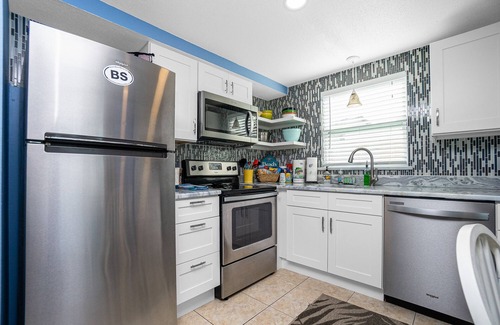 Englewood Villa | Seashell Shanty at The Beach Shack! Come On Down!