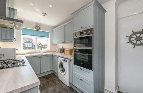 East Wittering House | Seashells, West Wittering