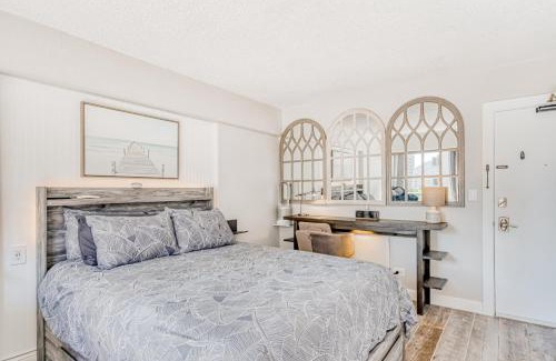 Waikiki Hotel | SeaShore 93