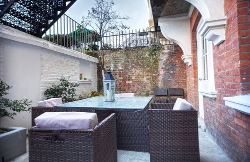 St Leonards-On-Sea Apartment | Seashore