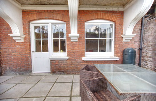 St Leonards-On-Sea Apartment | Seashore
