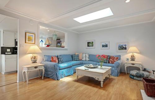 Montecito Villa | Seashore Retreat by Paradise Retreats
