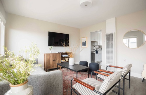 La Jolla Apartment | Seashore VII by Avantstay Modern La Jolla Flat 5mins From the Beach!