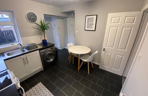 Cleethorpes House | Seaside 2 bed Townhouse, near Cleethorpes station