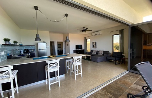 Oistins Apartment | Seaside apartment with a view