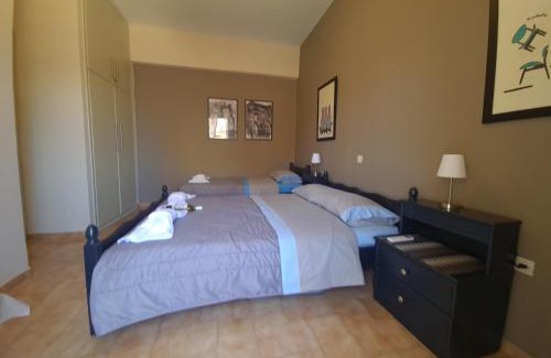 Kato Diminio Apartment | Seaside Apartment in Xilokastro - Ammos Beige by Booking Kottas