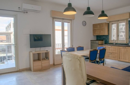 Caucana-finaiti-casuzze-finaiti Nord Apartment | Seaside Bliss: Kaukana Sun Apartment with Parking