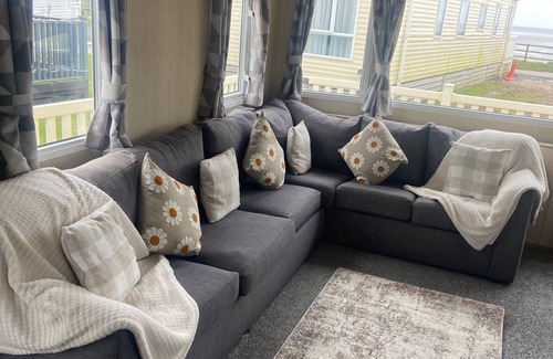 Morecambe Cabin | Seaside Bliss Retreat in Morecambe