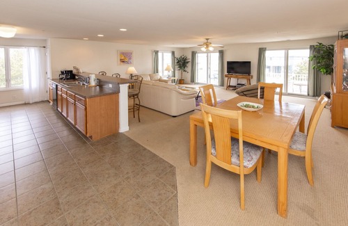 Sandbridge Condo | Seaside Condo in Sandbridge 2 bd/1.5 bath
